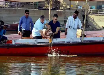 Steve-waugh Ashes Varanasi India